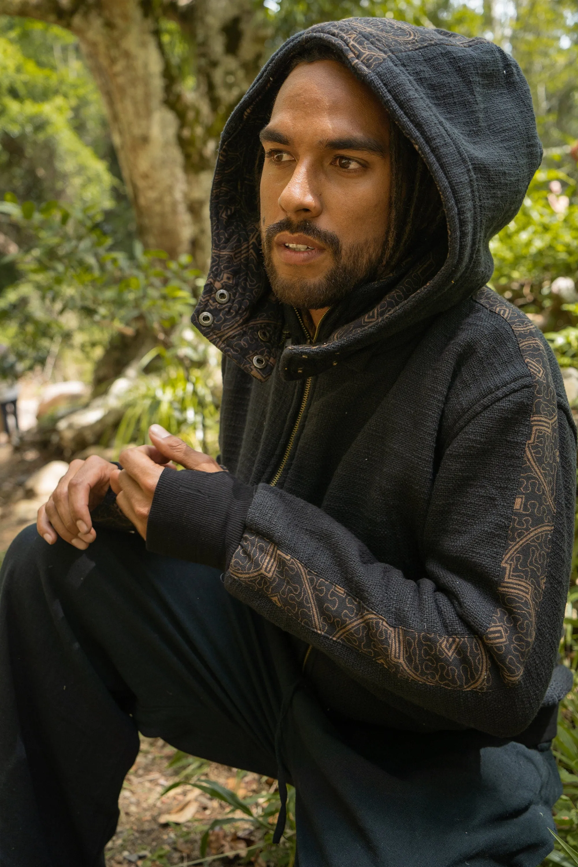 AYABO Black Hooded Jacket Thick Fleece Warm Zipped Jumper Pullover Shipibo Pattern Pockets Thumb Glove Festival Tribal Gypsy Ceremony AJJAYA